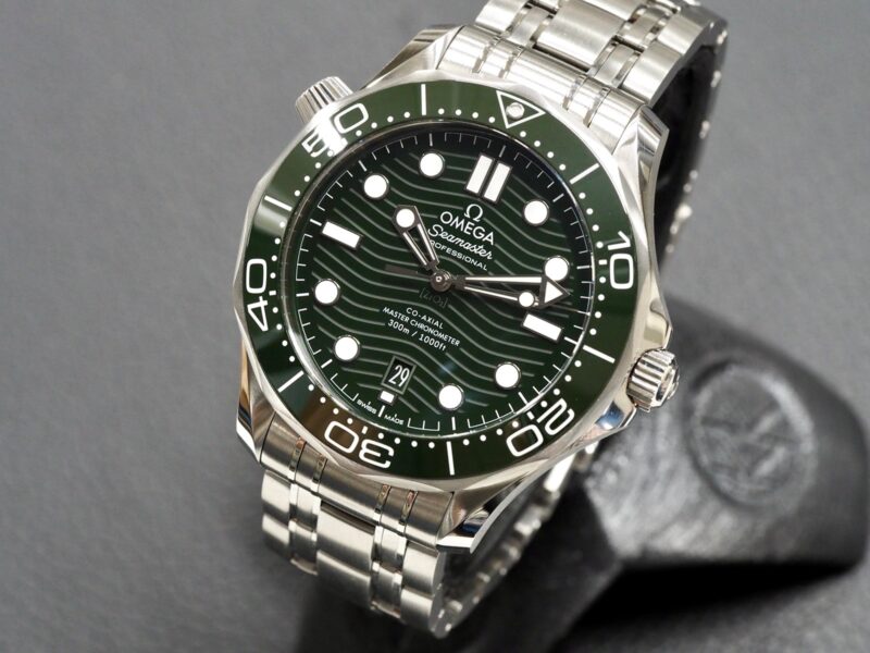 Omega Seamaster 300m Diver vihreä, 7/2022