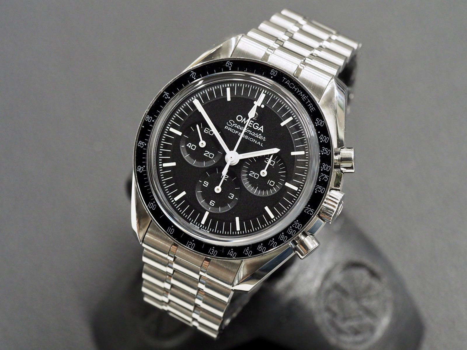 Omega Speedmaster Sapphire