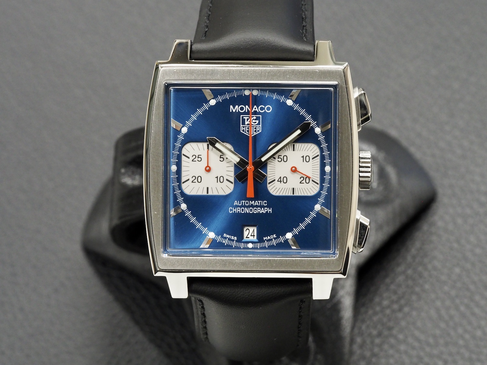 TAG Heuer Monaco CW2113 ”Steve MCQueen” | Kellokonttori