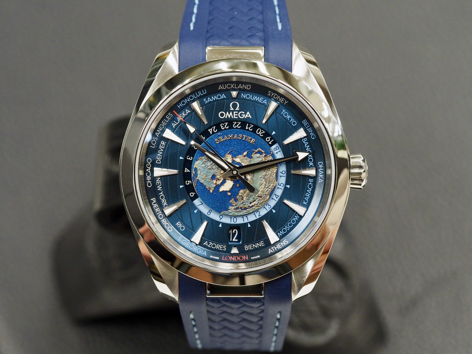 Omega Seamaster Aqua Terra Worldtimer, 2/2025 | Kellokonttori