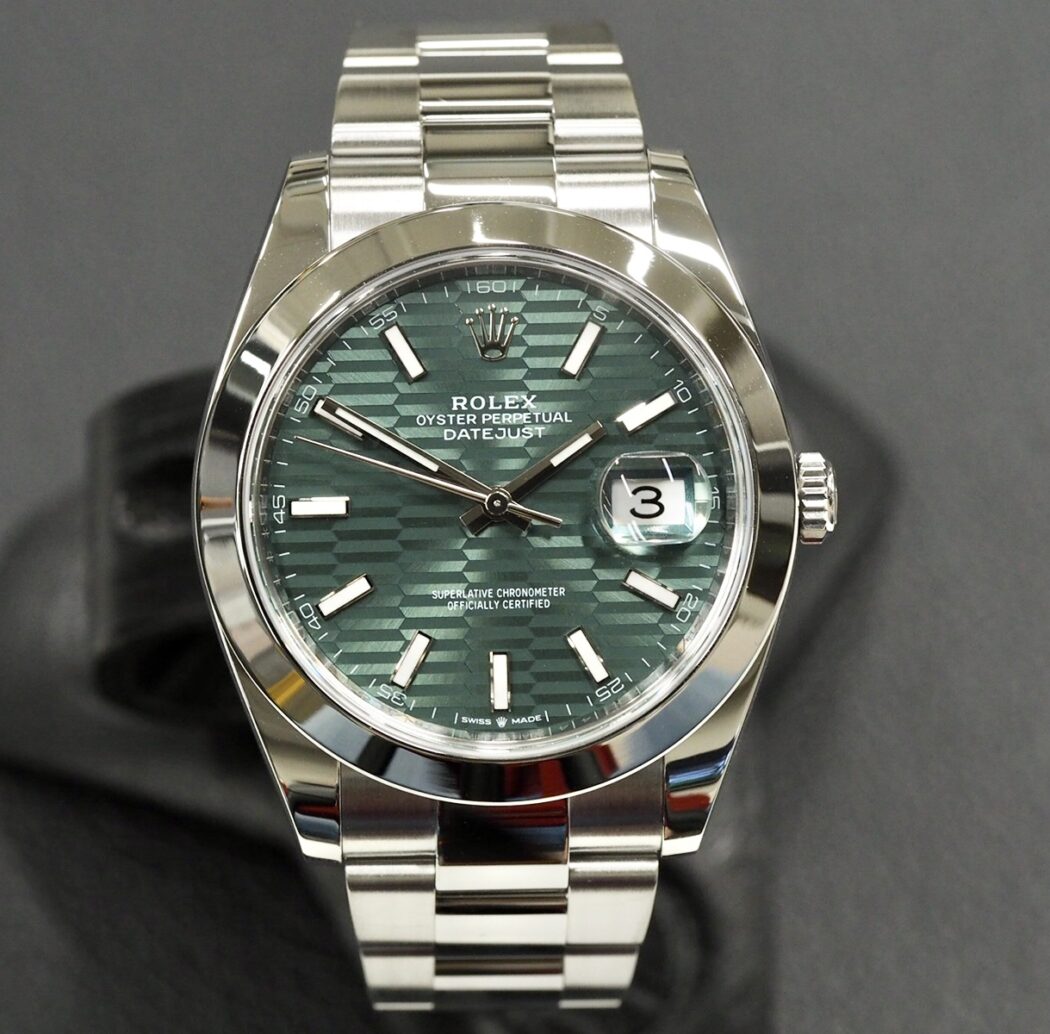 Rolex 126300 Green Motif