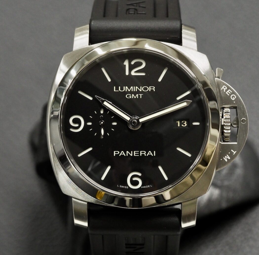 Panerai 320 GMT Luminor, 11/2015