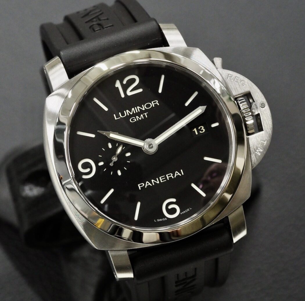 Panerai 320 GMT Luminor, 11/2015