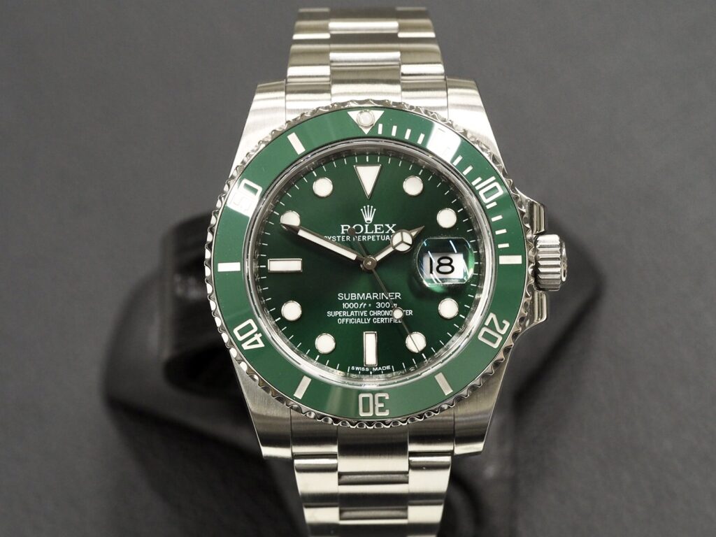 Rolex Submariner 116610LV "Hulk"