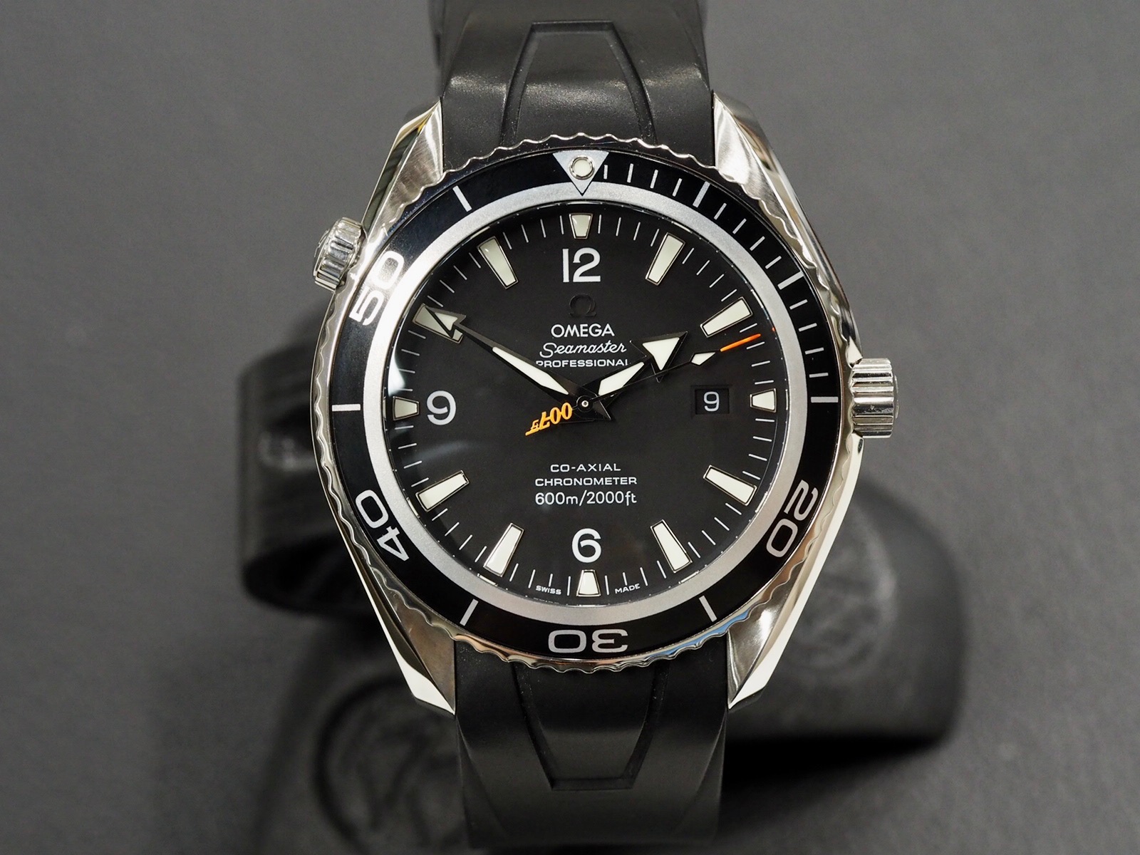 Omega Planet Ocean Casino Royale, 11/2011