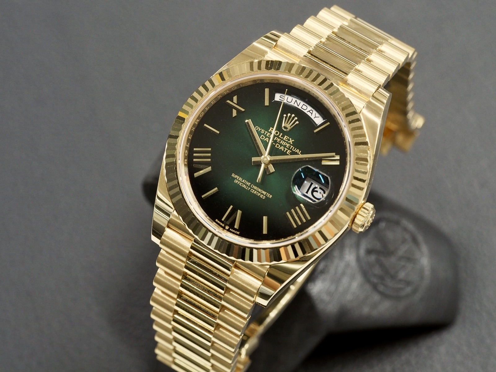 Rolex 228238 Ombre Day-Date