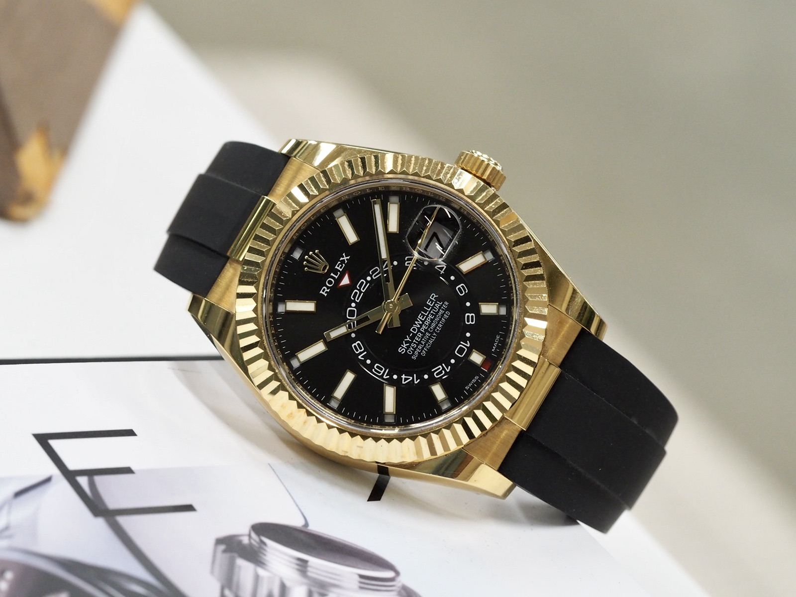 Rolex 326238 Sky-Dweller Oysterflex Yellow Gold - Image 4