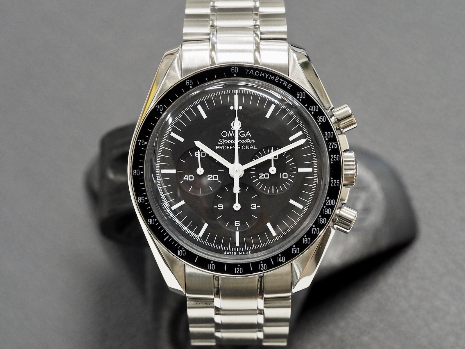 Omega Speedmaster Moonwatch Hesalite